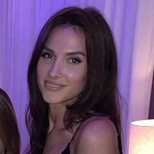 Meet your Posher, Tanya